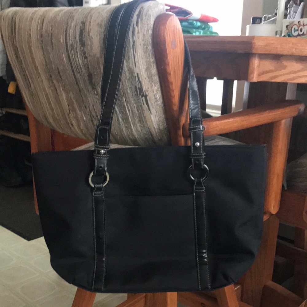 NWOT Covington Black Pocketbook